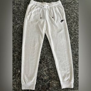 Women’s Nike Standard Fit Sweatpants